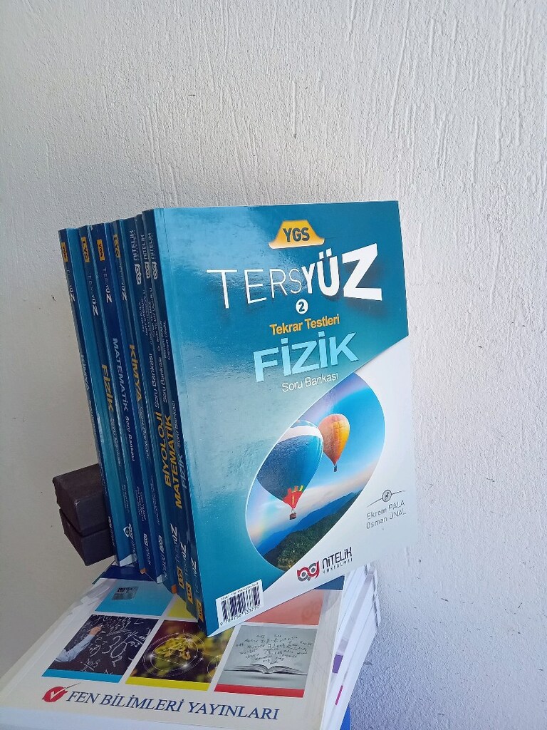 12 NCİ SINIF TERS YÜZ YGS SORU KİTABI