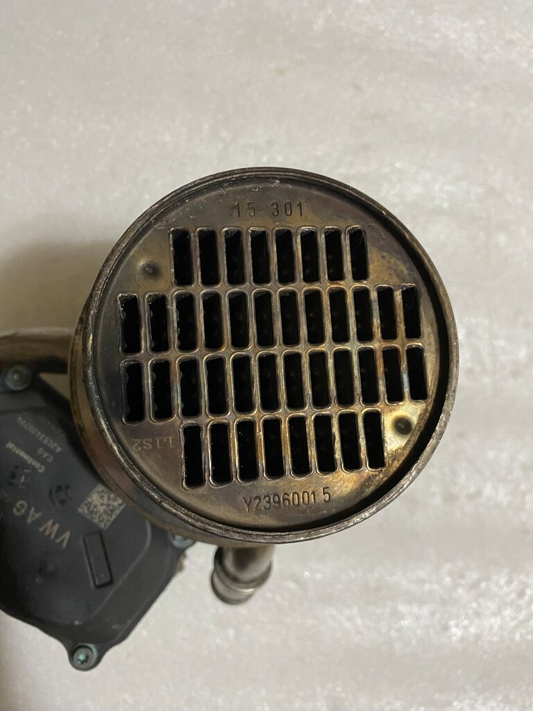 VW EGR valf soğutucu 04L131501C/ 04l131512D - 9