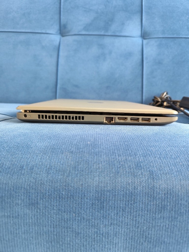 Sağlam Bataryalı HP Laptop - AMD İşlemci - 8 GB Ram + SSD - 8