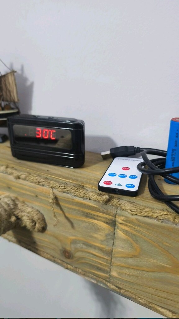 Mini gizli kamera Masa saati Termometre bakıcı kamerası - 4