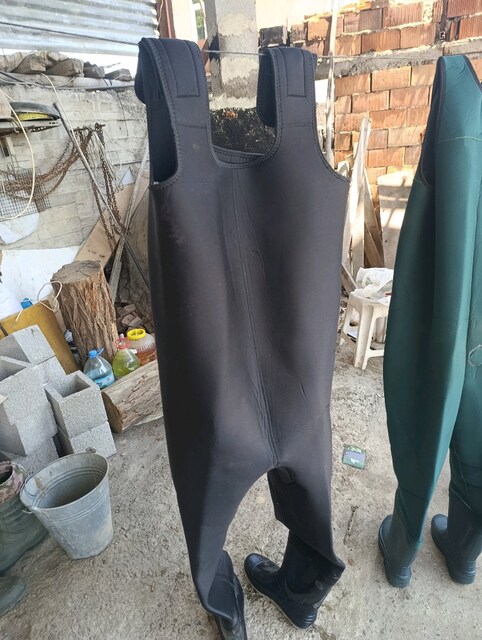 neopren 4mm boy çizmesi Abu garcia