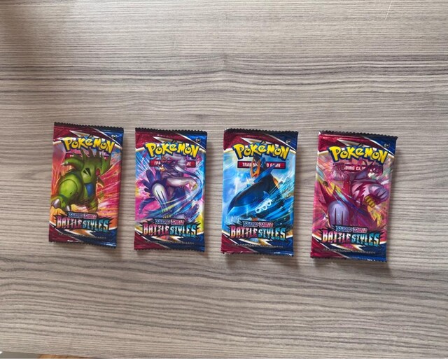 Pokémon Kart Paketleri – Çocuklara Nostaljik Hediye!