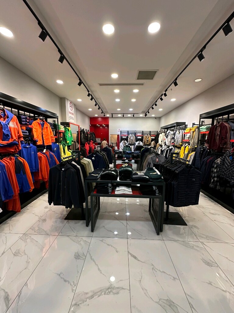 300 M2 mağaza standı - 10