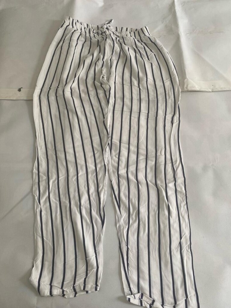 çizgili pantolon 3 adet tane fiyatı 90.₺ 3 tane 250 ₺ - 2