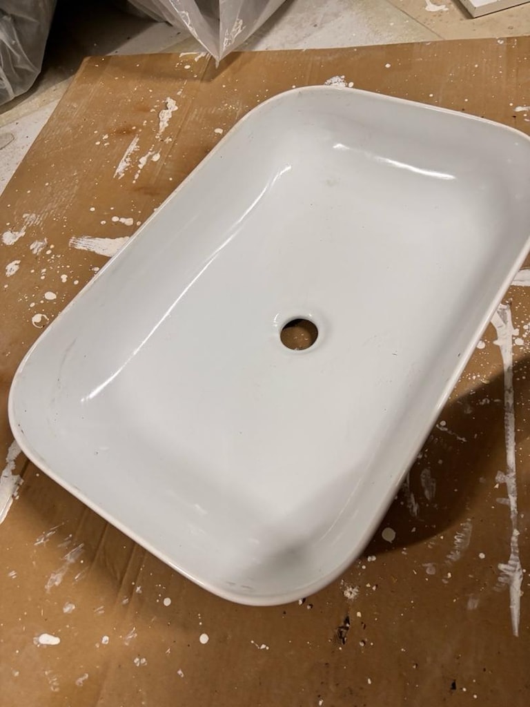 40x60 cm Tezgah Üstü Seramik Lavabo – Beyaz – Sağlam Durumda - 3