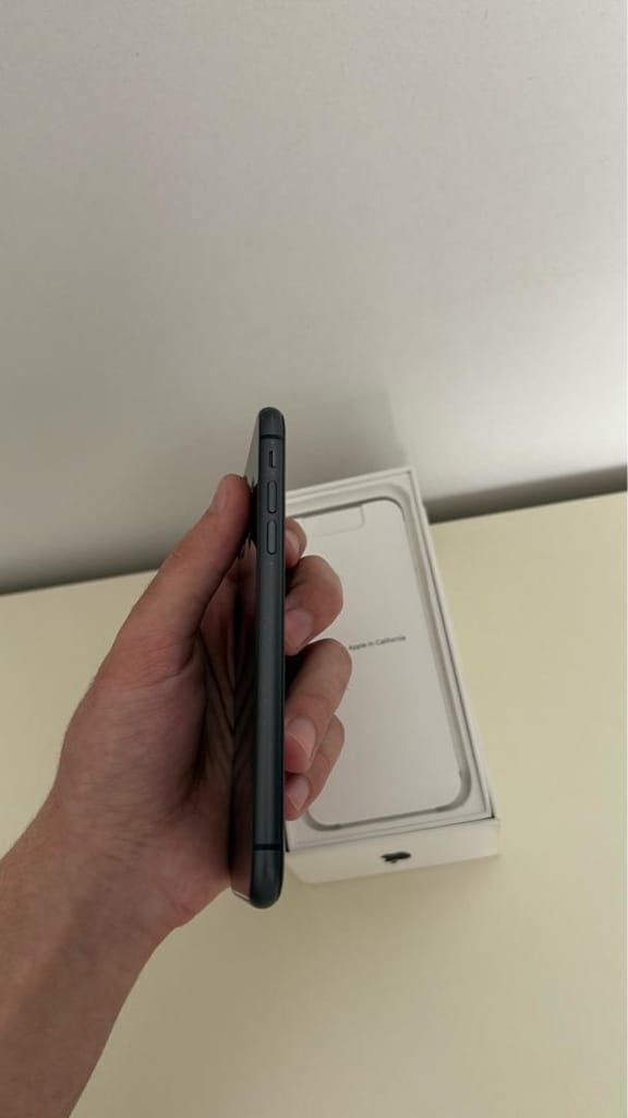 iPhone 11 256GB - 6