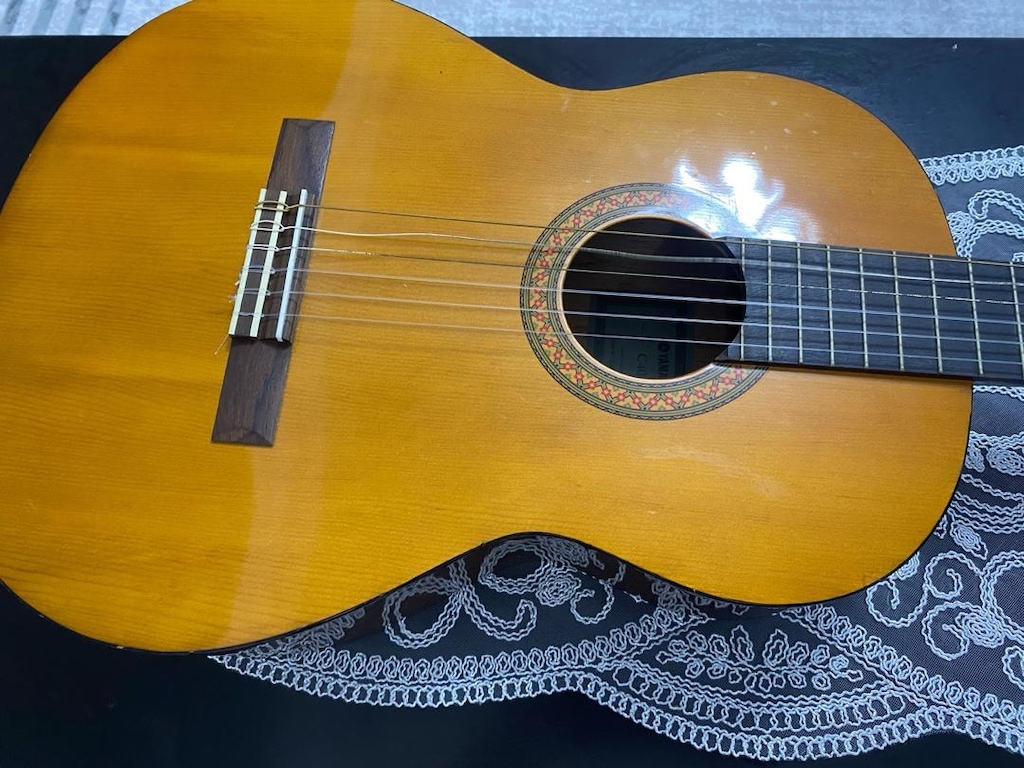 Yamaha C40 gitar ve normal gitar - 3