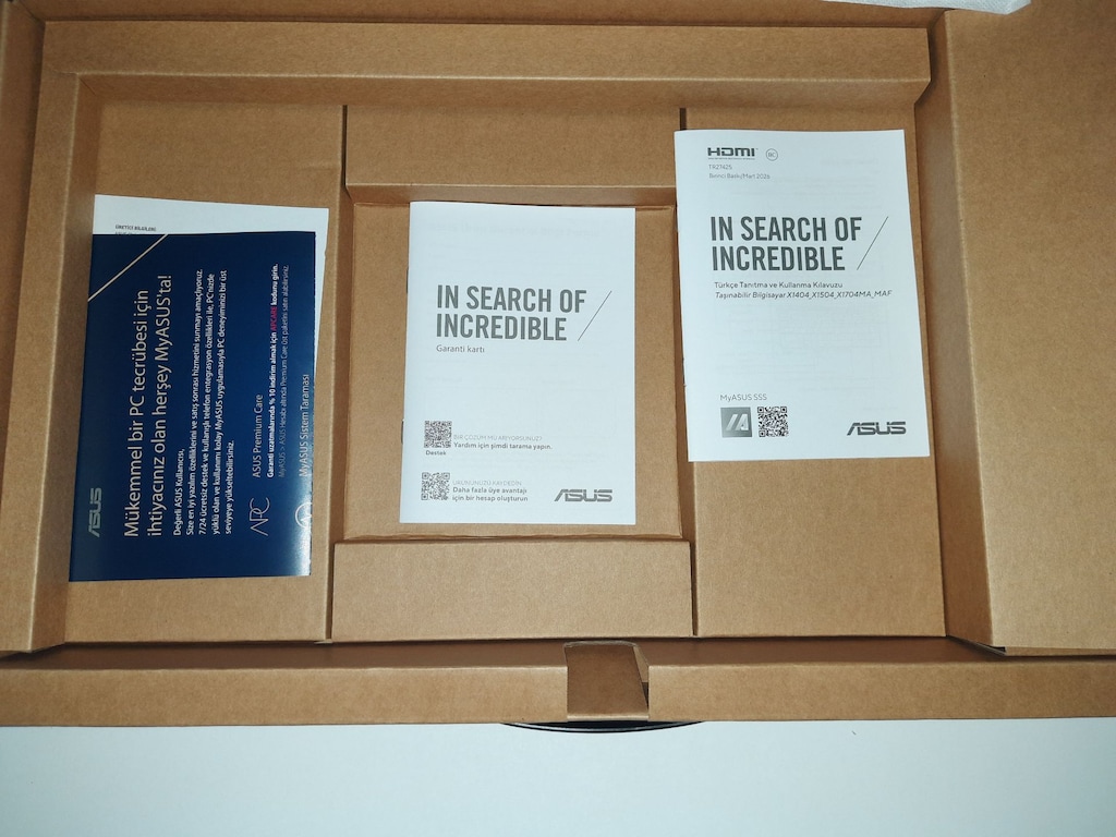 ASUS Vivobook 15 X1504MA-BQ014W - 12