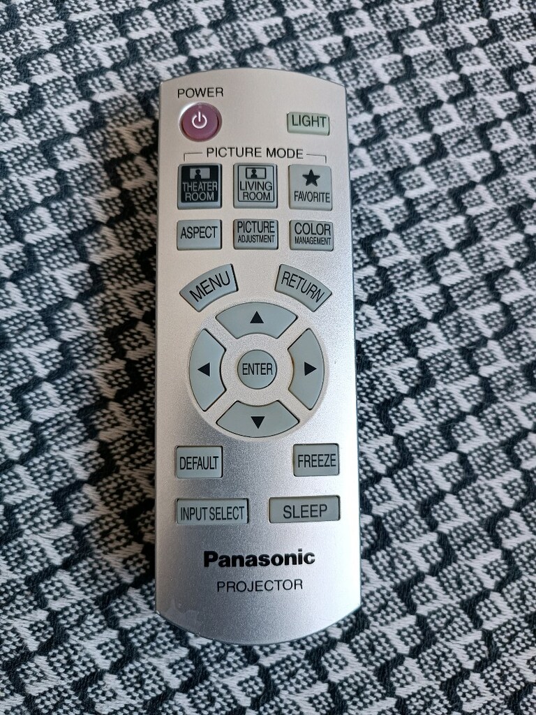 Panasonic PT-AE serisi projektör kumandası - 2