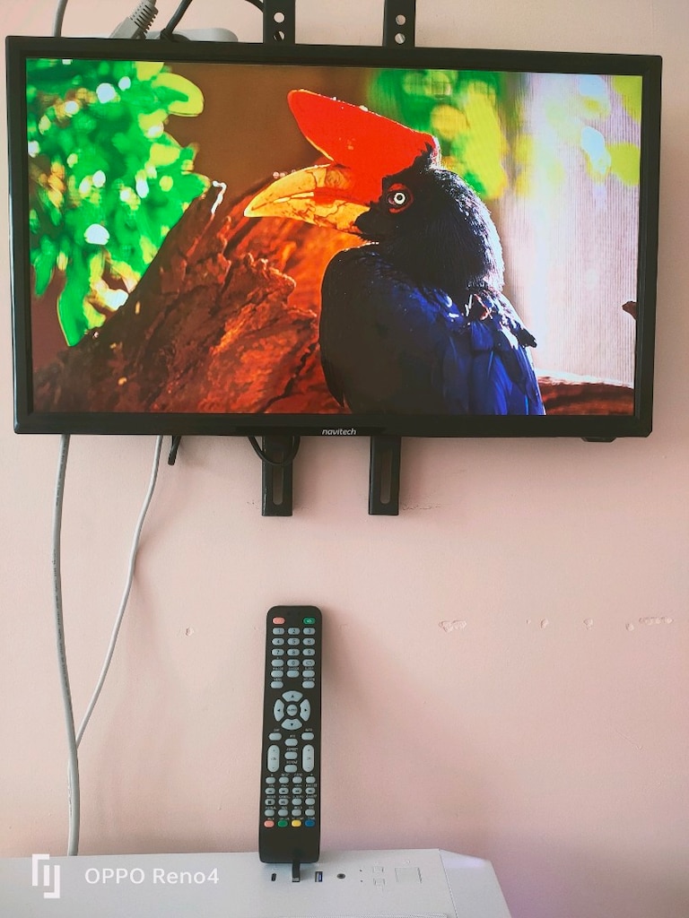 22" İnç TV+ Monitör Kumandalı Navitech Markasıdır - 3