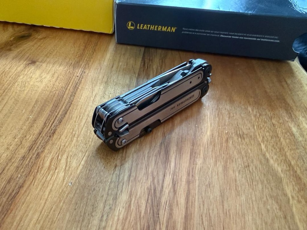 Leatherman Arc multitool - 3