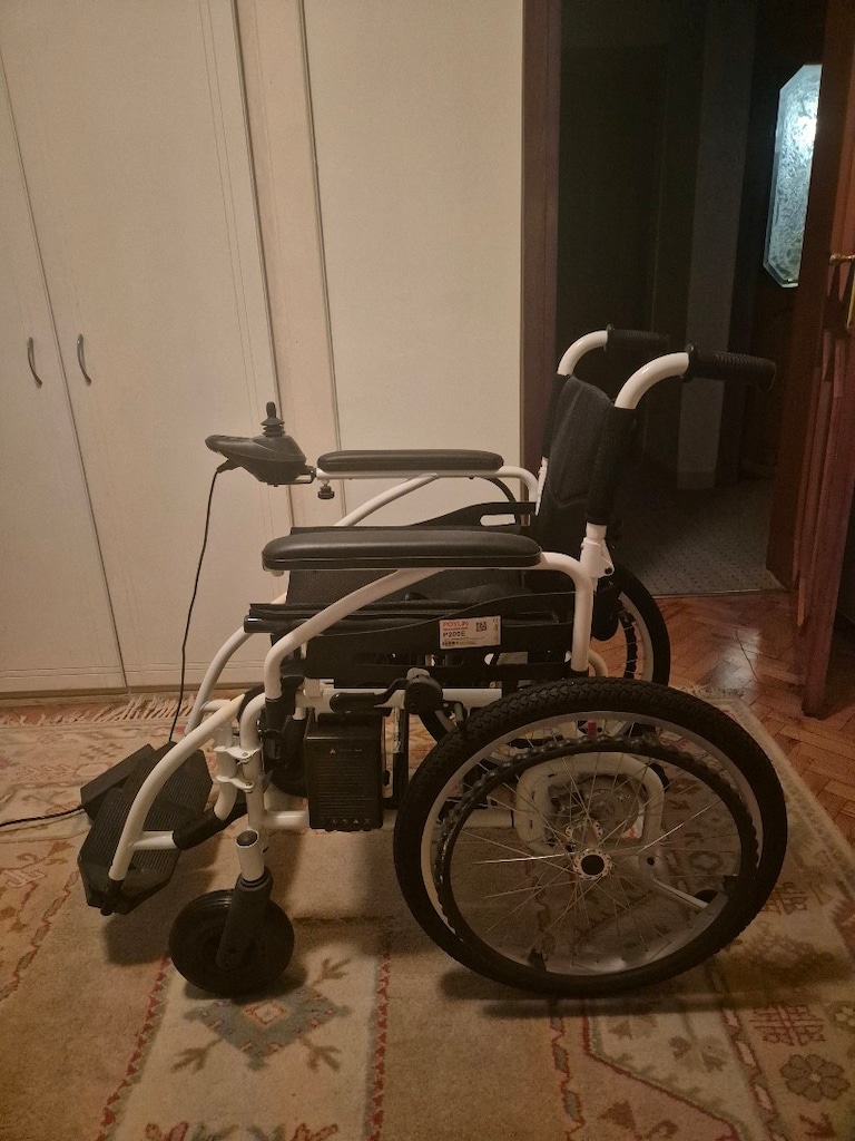 Akülü tekerlekli sandalye - 4