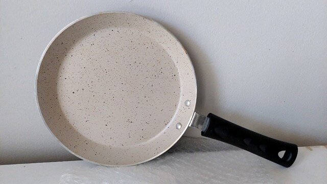 Krep Tavası 20 cm •Çeyiz ve İhtiyaç Fazlası Yepyeni •Krep Omlet Pankek