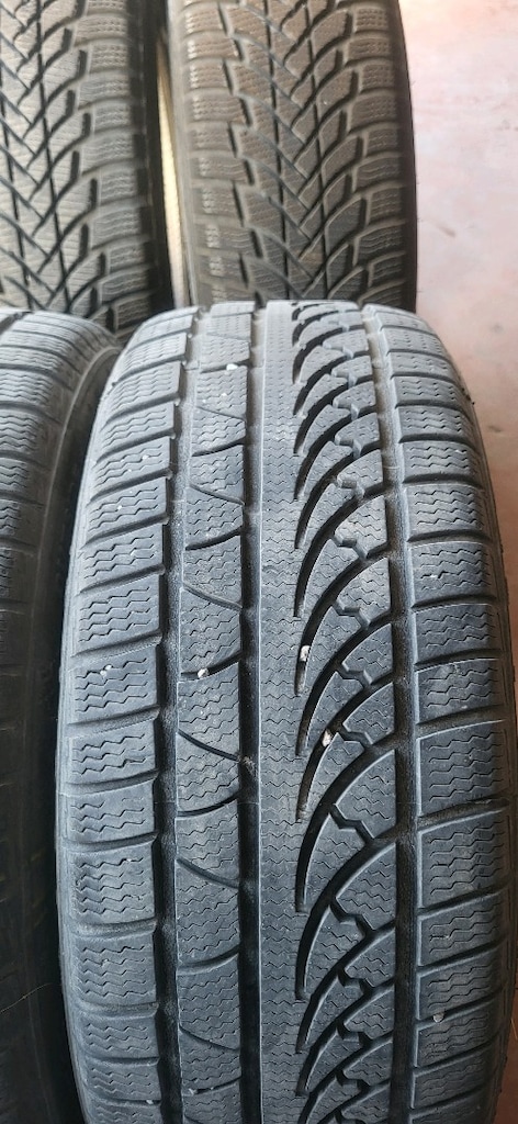 Kışlık lastik 205 55 16 - 11