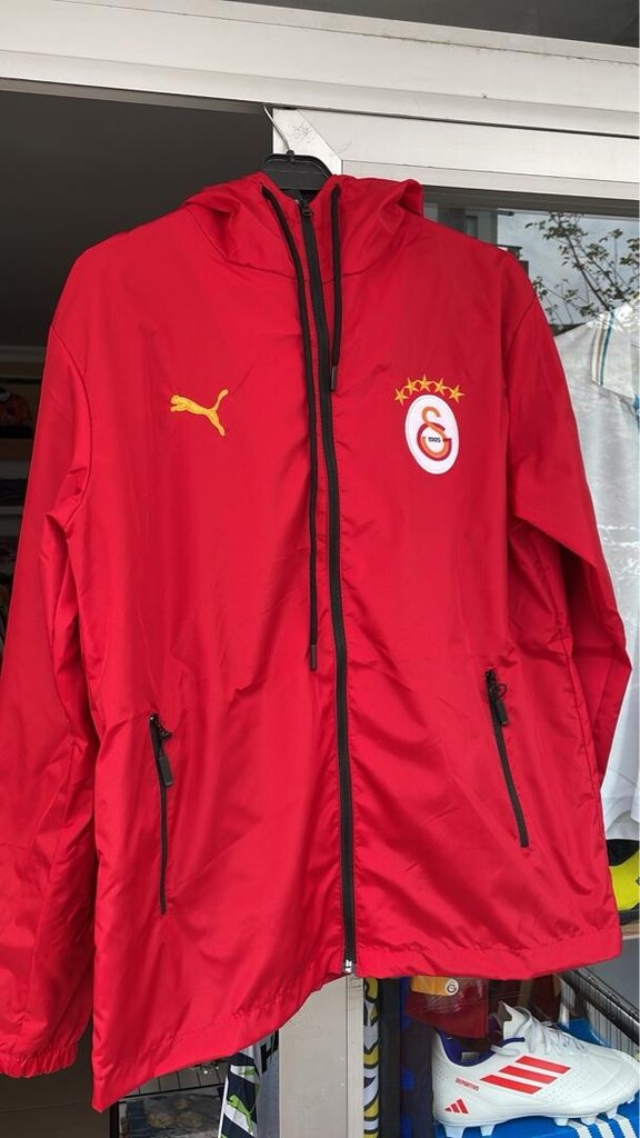 Galatasaray Yağmurluk Rüzgarlık toptan