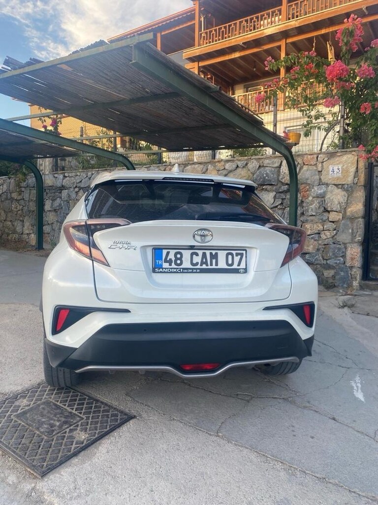 Toyota Chr 2017 model 1/2 - 7