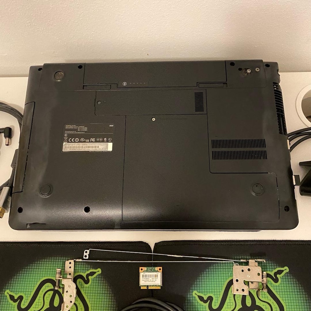 Samsung Laptop - 4