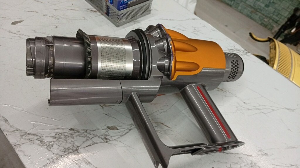 Dyson v12 gövde - 4