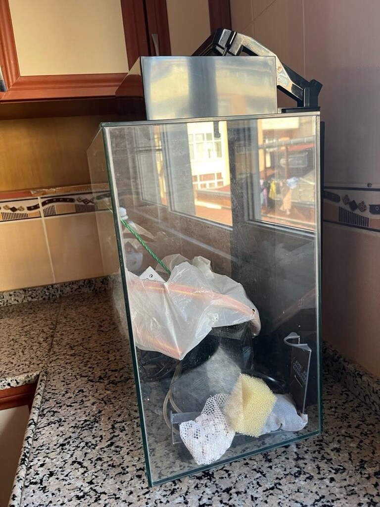 Fluval Edge Akvaryum Seti – Eksiksiz Ekipmanlı, Temiz ve Sorunsuz - 2
