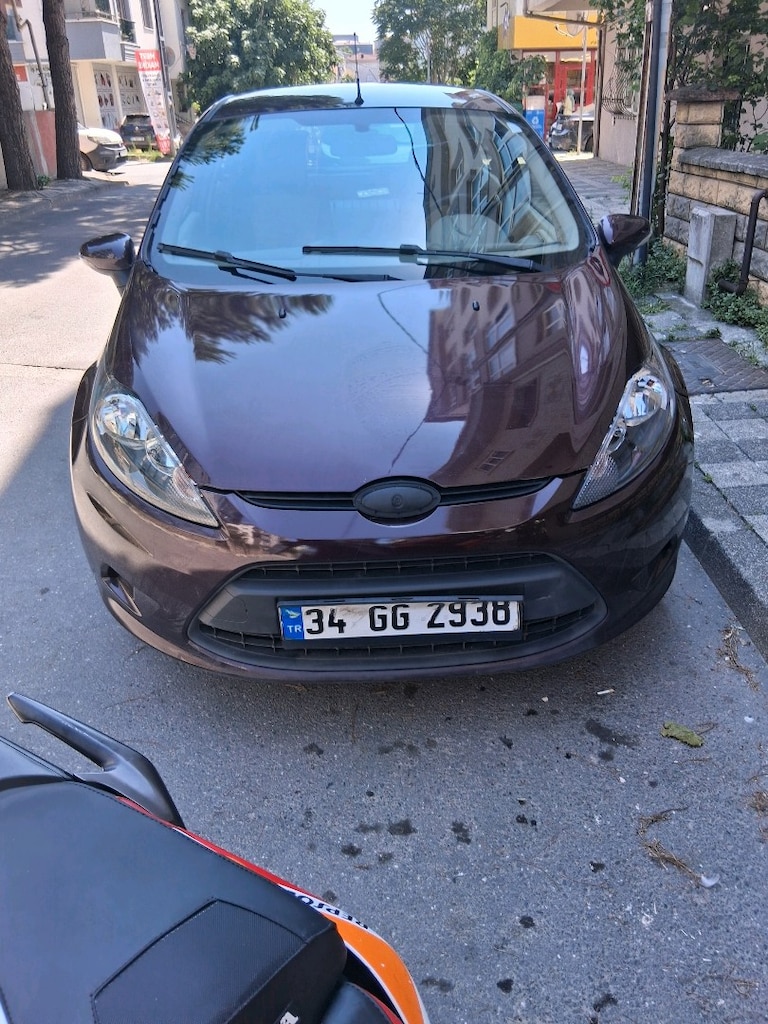 sahibinden ağır hasarsız fiesta - 3