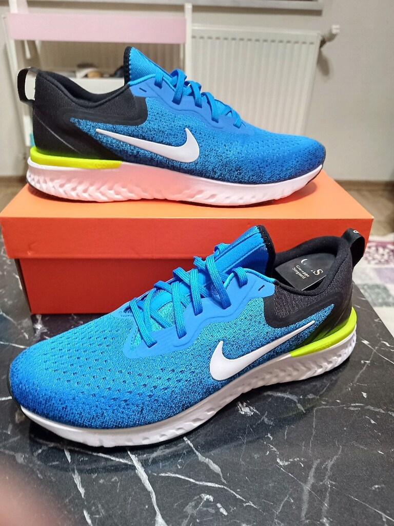 Nike odyssey orjinal sıfır kutulu üründür.Denemek için dahi giyilmemiş - 2