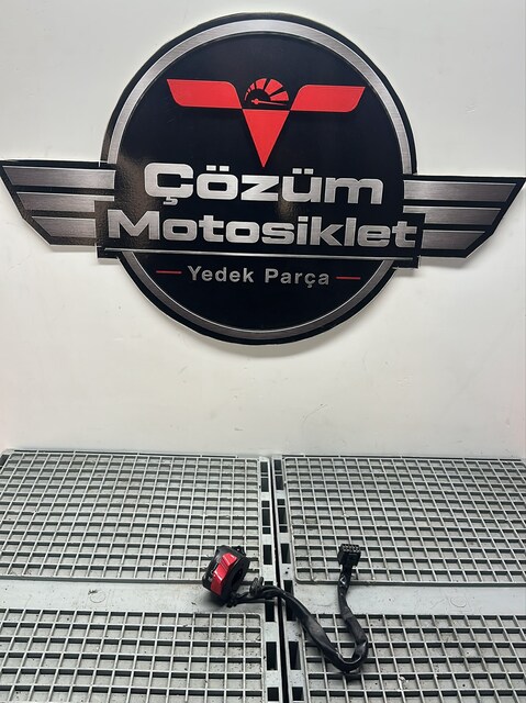 MT07 SAĞ KUMANDA PANELİ