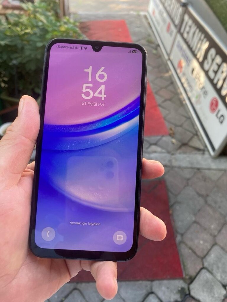 Samsung a15 NFC 256 gb 8 ram - 5