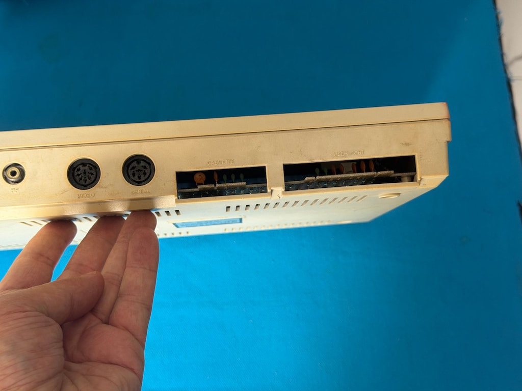 Commadore C 64 C Personel Computer Oyun Konsolu - 5
