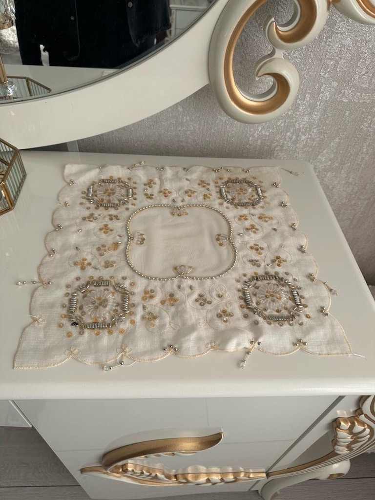 Nakışlı Vintage Kare Örtü - 2