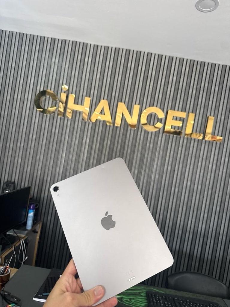 iPad Air 11-inch (M3) Wi-Fi - 2