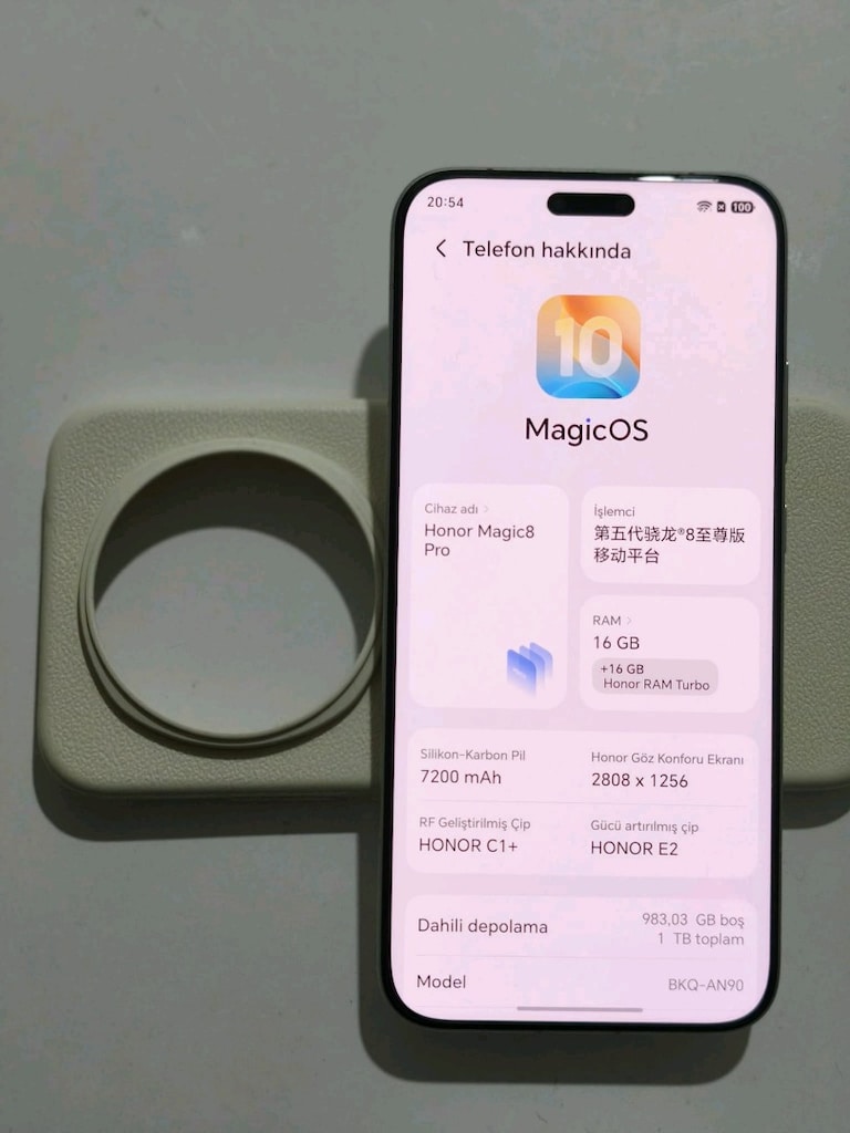 Honor Magic 8 pro (1tb 32ram) - 2