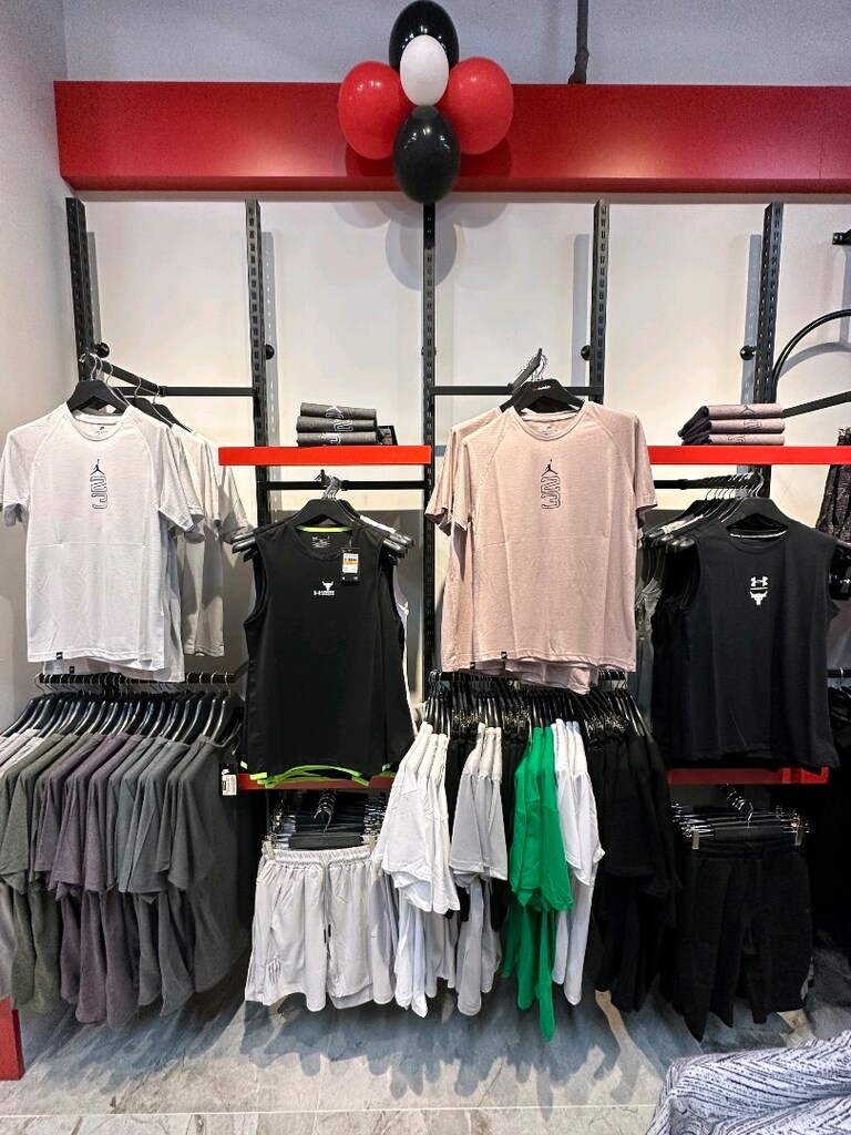 mağaza rafları komple satılıktır 300m2 - 8