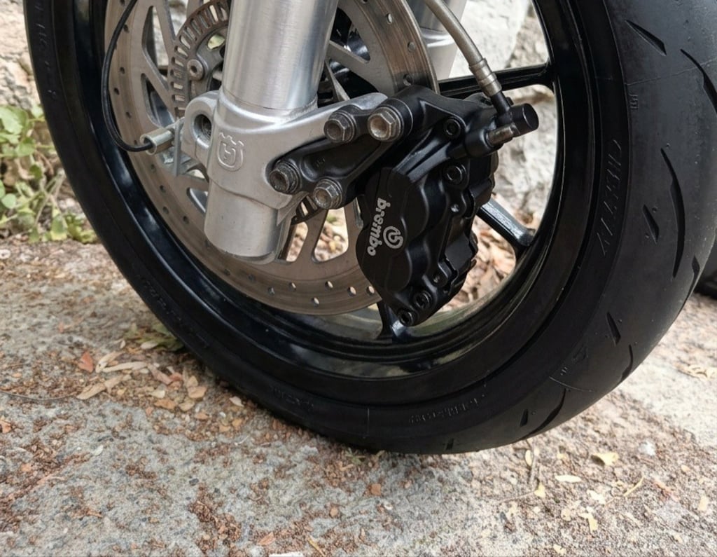 HUSQVARNA 610 SM SUPERMOTO - 3
