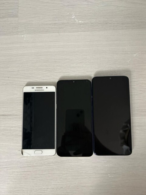 3 Adet Telefon Toplu Satılık - Durumları Bilinmiyor