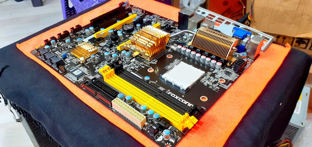 Socket AM3 FOXCONN A7DA-S 3.0 NVMe M.2 SSD BIOS DESTEKLİ ANAKART - 6