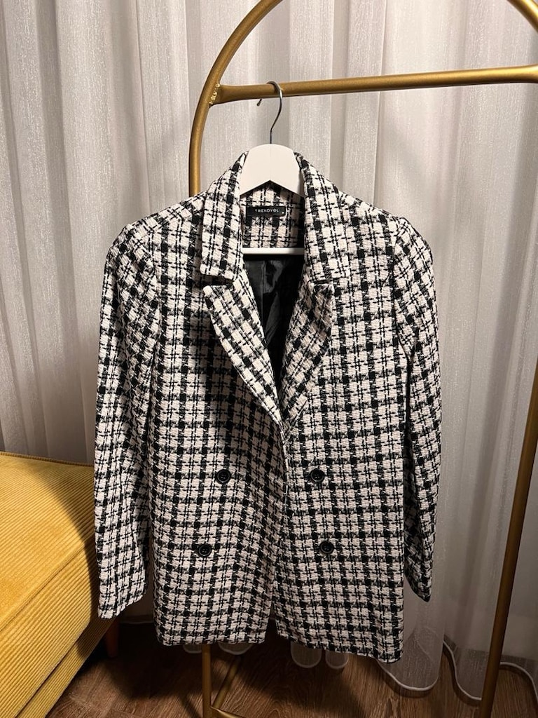 Sıfır Ayarında Bershka & Trendyol Blazer ve Tüvit Ceket Seçkisi