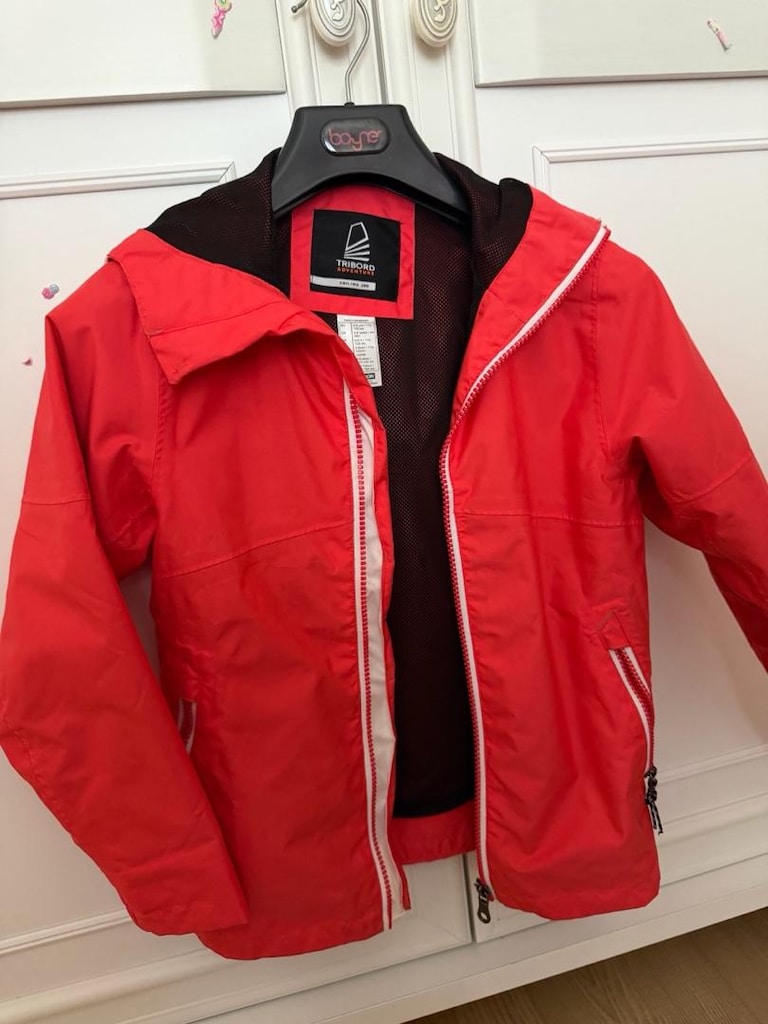 Decathlon tribord marka yağmurluk