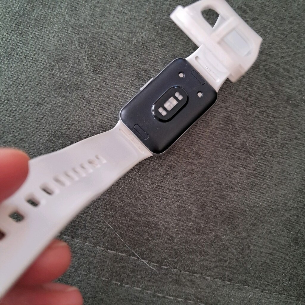 Samsung Galaxy Fit 3 - 6