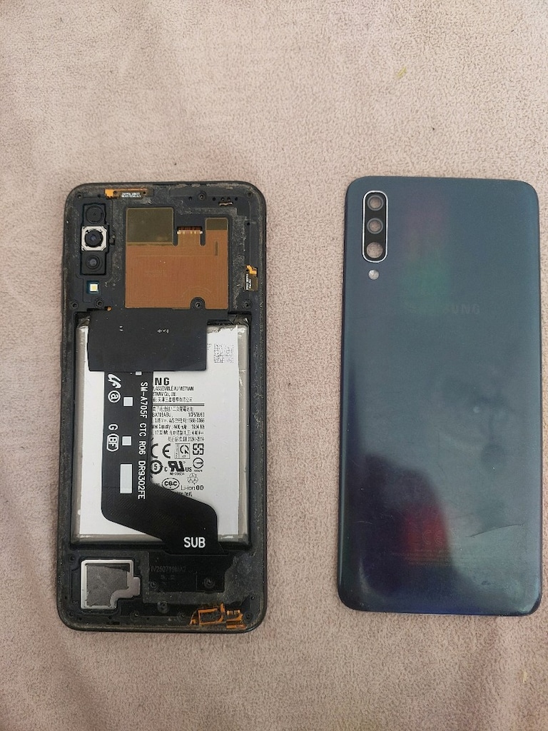 samsung a71 ekra sol tarafta çizgi var ara film bozuk - 3