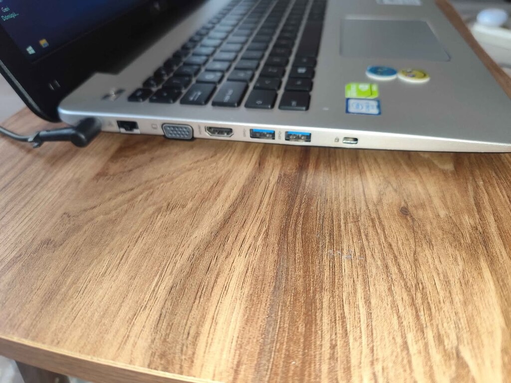 ASUS K555UB CORE İ5 6200U 2.3GHZ NOTEBOOK - 14