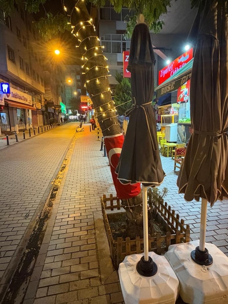 2*2 ŞEMSİYE SIFIR KULLANILMADI - 3