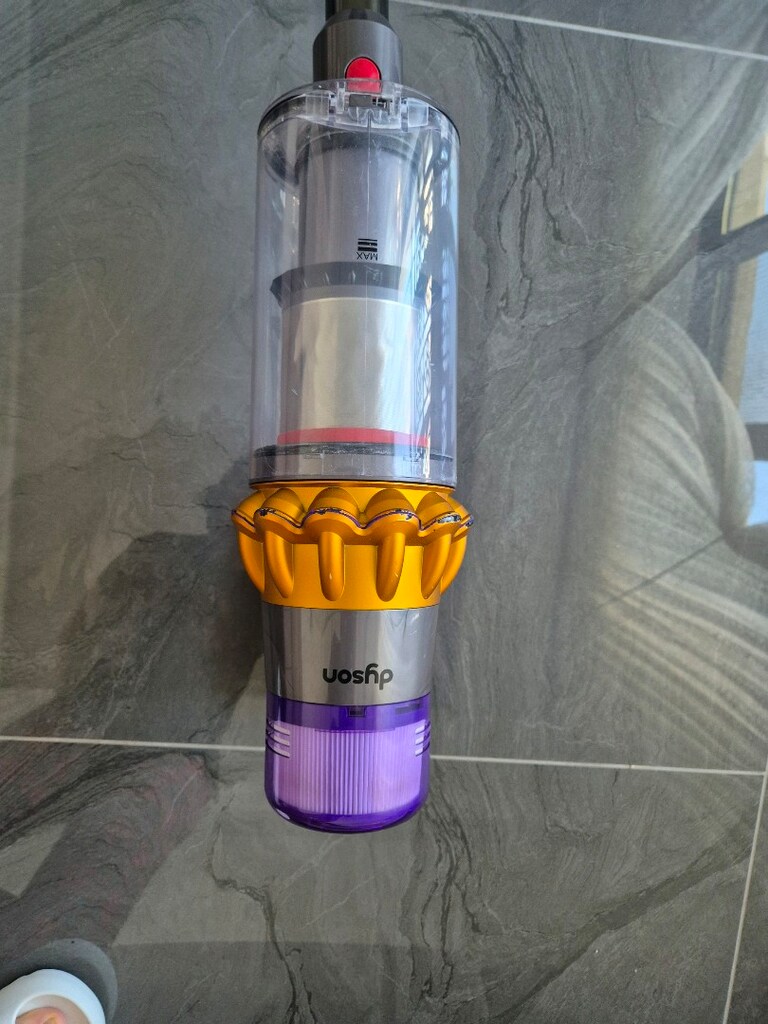 dyson v15 - 4