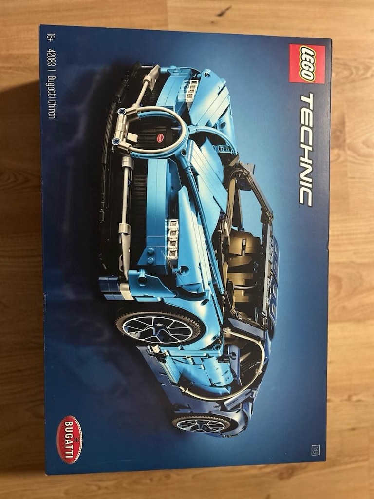 SEALED Lego 42083