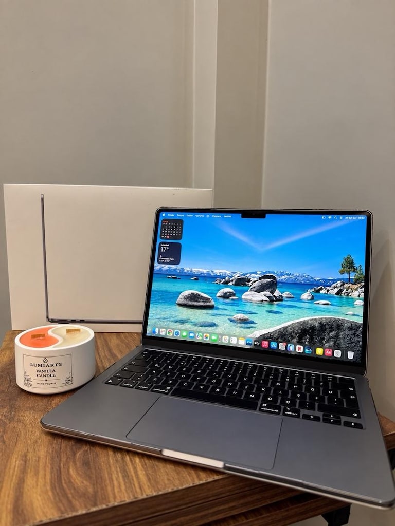 MacBook Air M2 | Pil %97 | Kutu + Orijinal Şarj | Temiz - 3