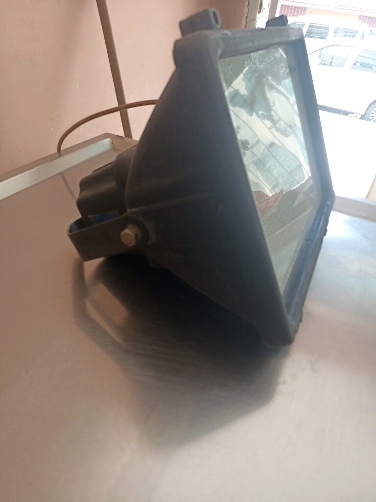 Projektör - 4