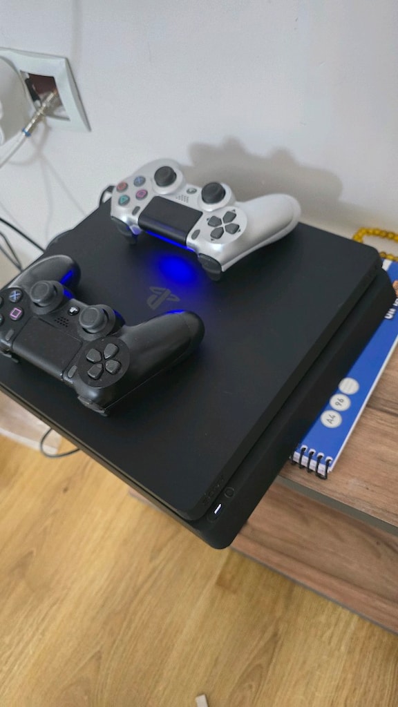 ps4 slim goldhen full bakımlı - 3