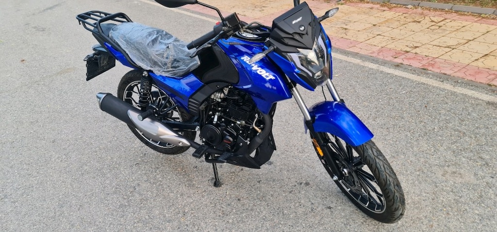 sıfır ayarında 2024 model 300 km de 125 REVOLT - 10