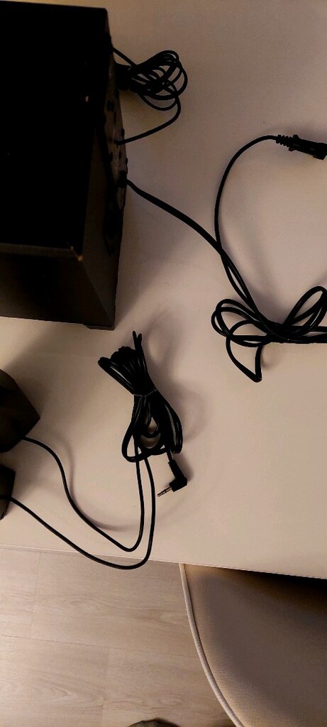 Logitech ses sistemi 2+1 - 5