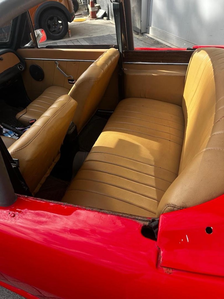 Kırmızı Cabriolet Araba - 10