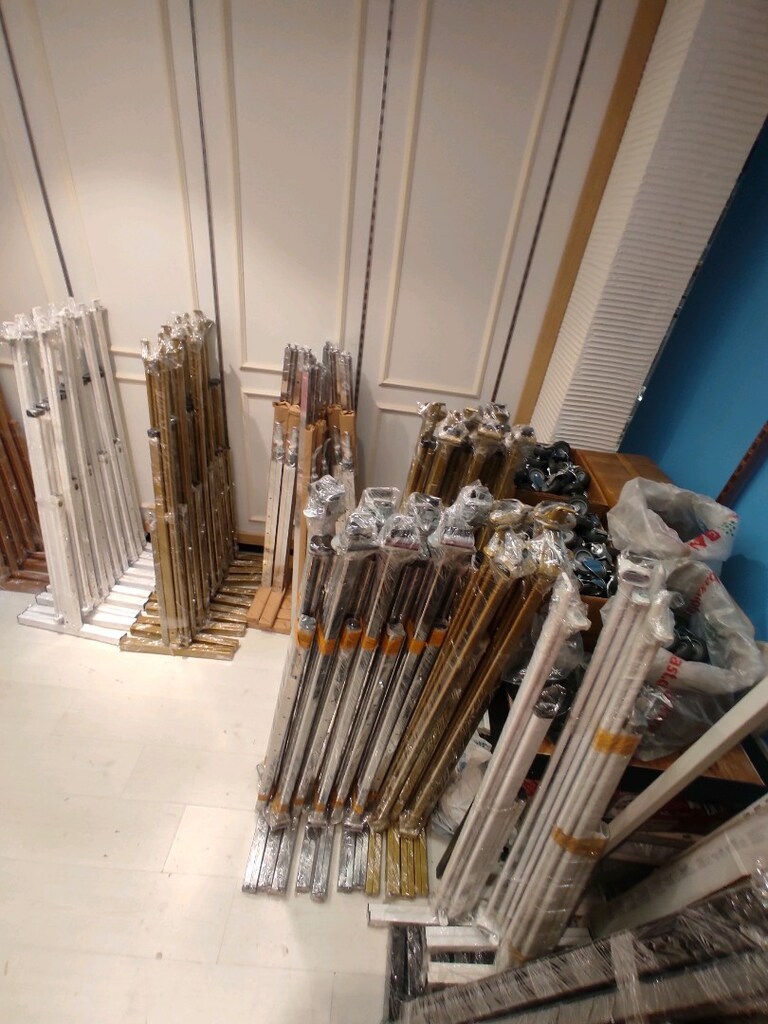 Askılık Stant Eşek,Metal Stand, Ayaklı Askılık,Tekerlekli Askılık,Gold - 13